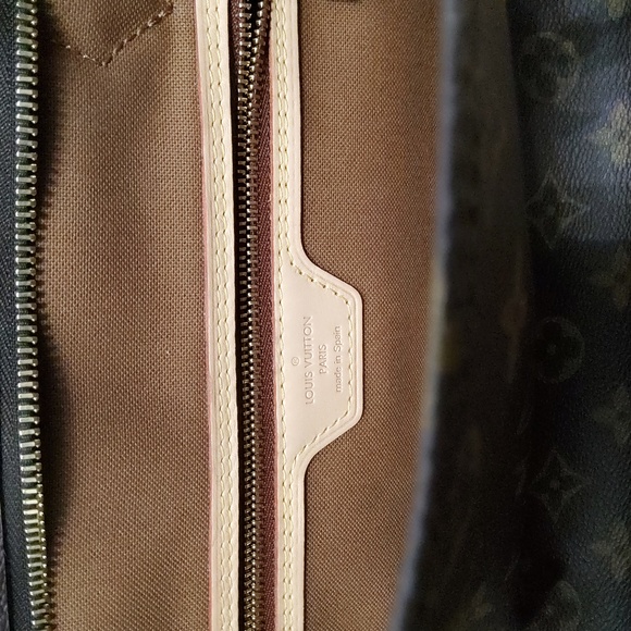 TODAY'S STEAL! Louis Vuitton All In Tote - Picture 14 of 15